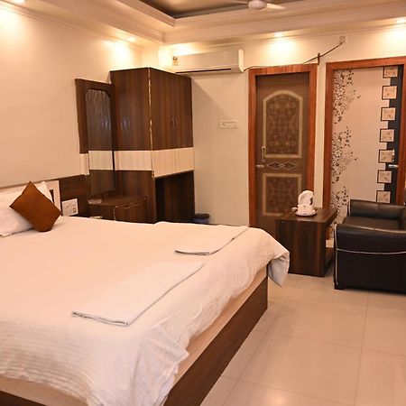 Hotel Gitanjali Malda Ngoại thất bức ảnh
